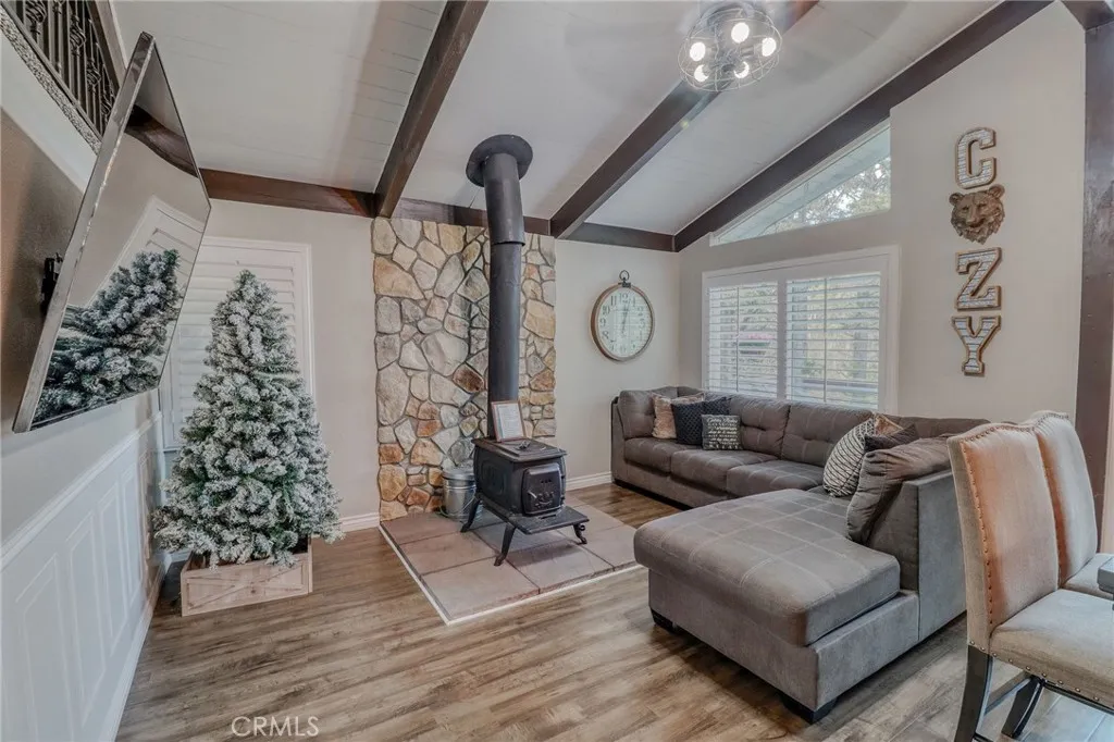 26669 State Highway 189, Twin Peaks, California 92391 home-pic-16