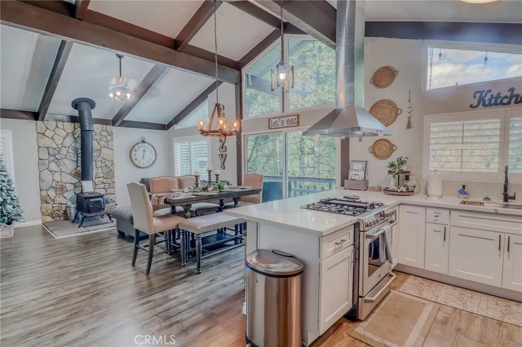 26669 State Highway 189, Twin Peaks, California 92391 home-pic-6