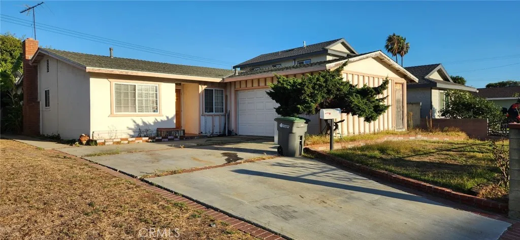 23602 Nicolle Avenue, Carson, California 90745 home-pic-1