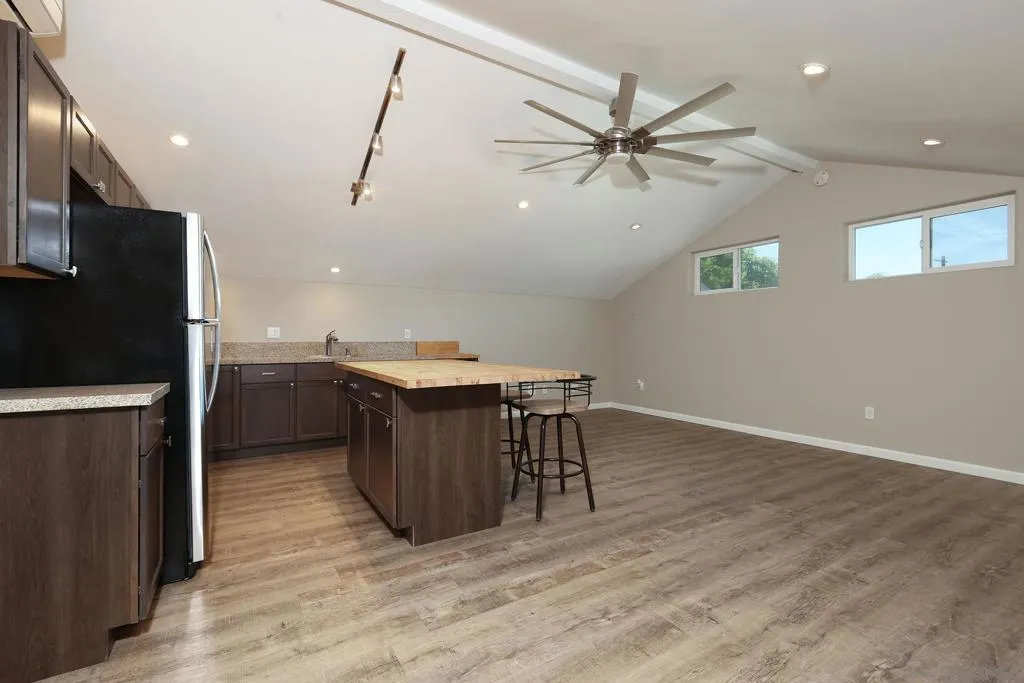 , Vista, California 92083 home-pic-24