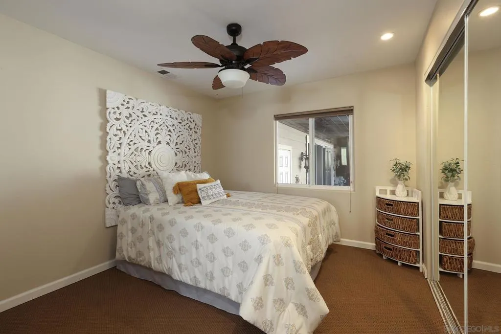 , Vista, California 92083 home-pic-10