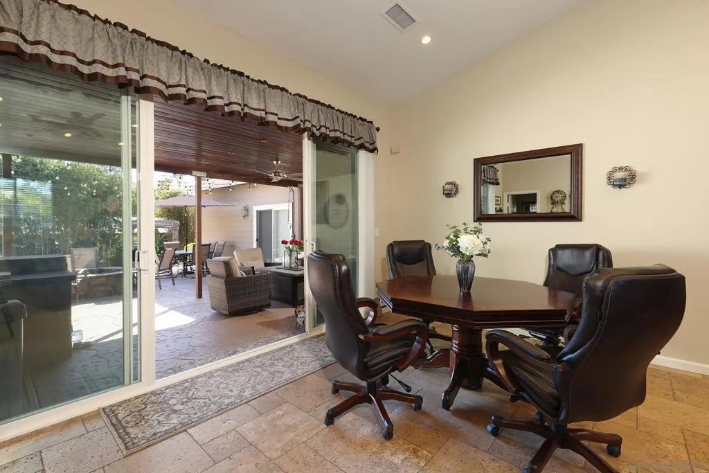 , Vista, California 92083 home-pic-8