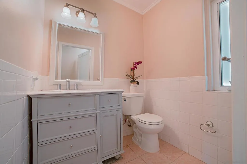 4733 Ingraham St., San Diego, California 92109 home-pic-17