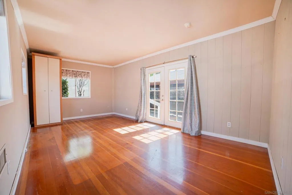 4733 Ingraham St., San Diego, California 92109 home-pic-10