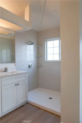 MAIN BEDROOM BATHROOM