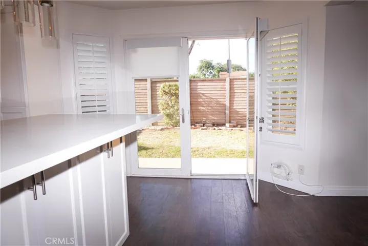 SLIDING DOOR TO BACKYARD