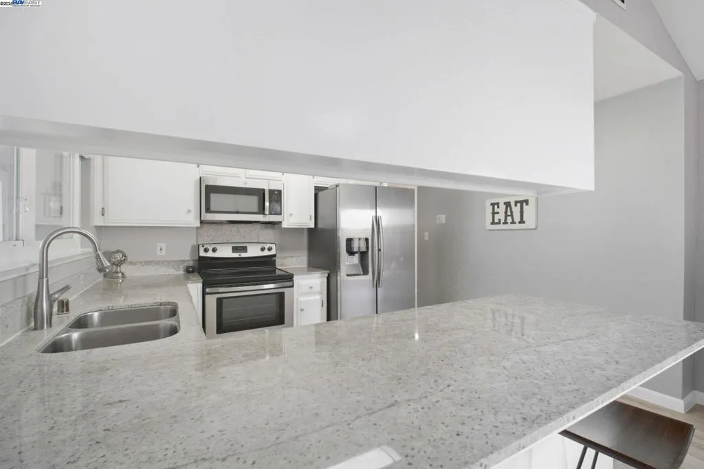 4987 Winchester Pl, Newark, California 94560 home-pic-13