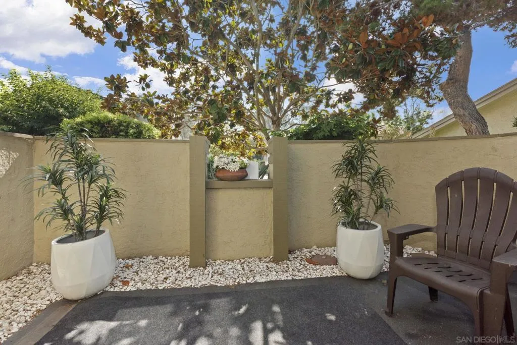 3244 Caminito Eastbluff 44, La Jolla, California 92037 home-pic-26