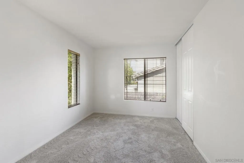 3244 Caminito Eastbluff 44, La Jolla, California 92037 home-pic-17