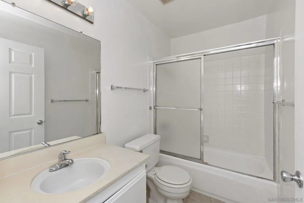 3244 Caminito Eastbluff 44, La Jolla, California 92037 home-pic-22