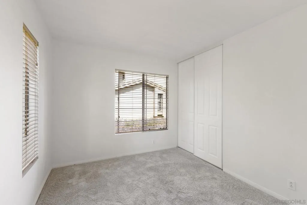 3244 Caminito Eastbluff 44, La Jolla, California 92037 home-pic-16