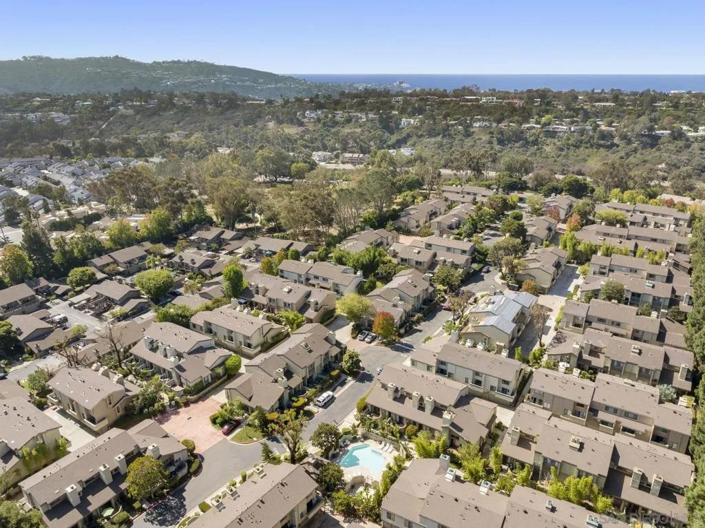 3275 Caminito Eastbluff 203, La Jolla, California 92037 home-pic-39