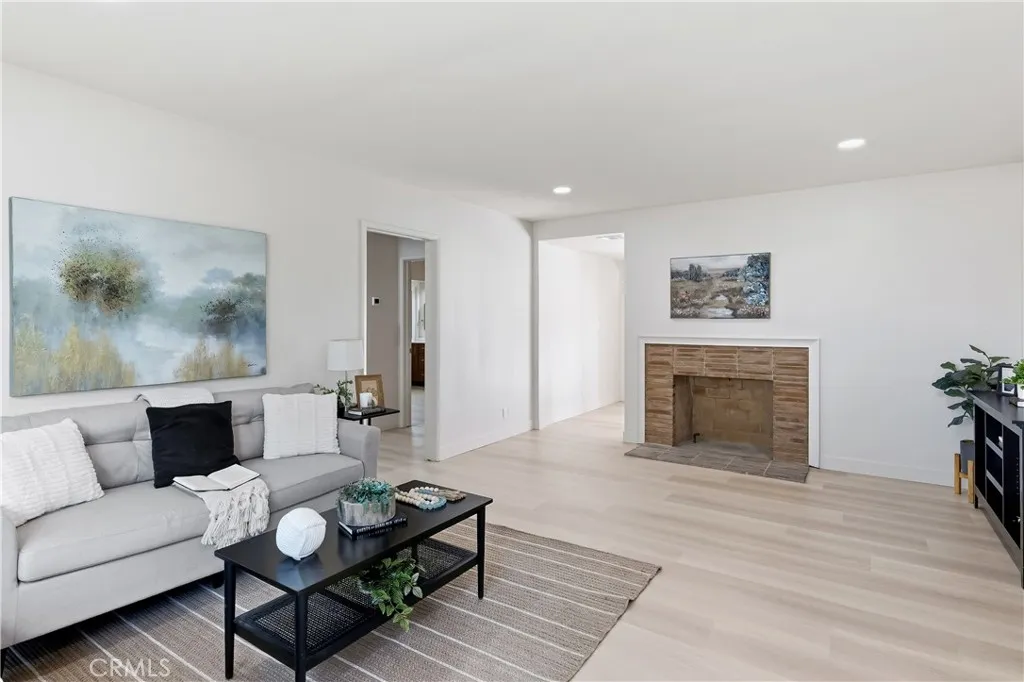 3328 N Verdugo, Glendale, California 91208 home-pic-3