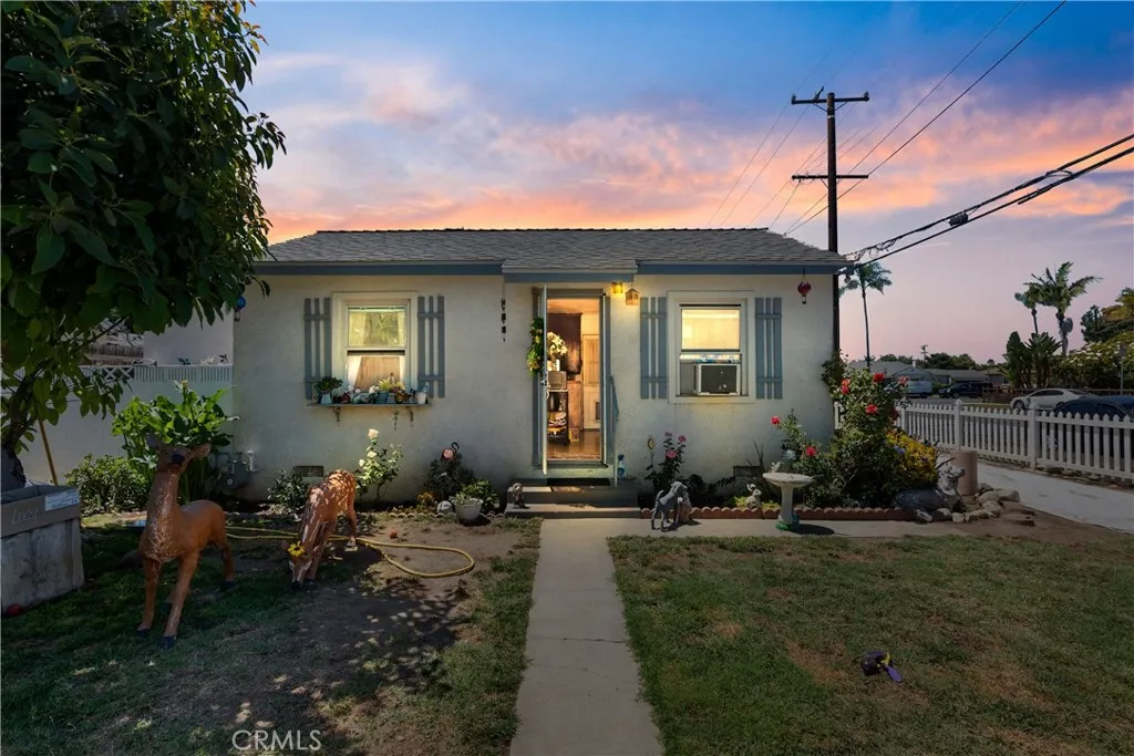 16403 Parkshire Court, Paramount, California 90723 home-pic-1