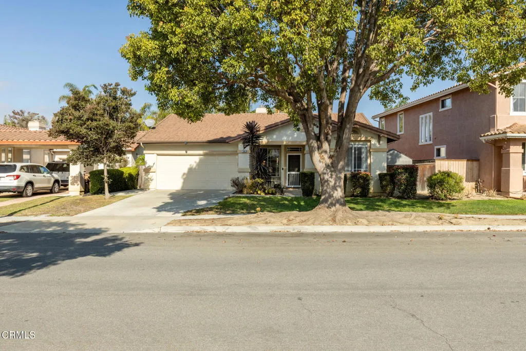 7505 Eisenhower Street, Ventura, California 93003 home-pic-1