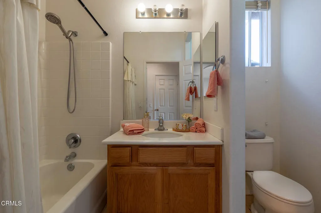 7505 Eisenhower Street, Ventura, California 93003 home-pic-20