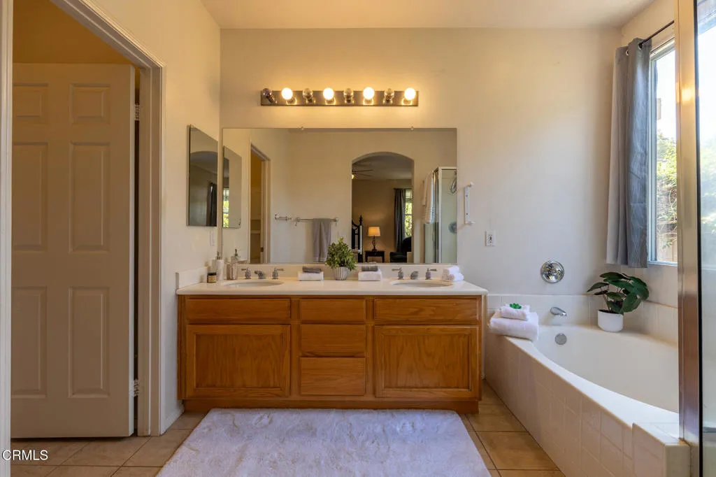 7505 Eisenhower Street, Ventura, California 93003 home-pic-16