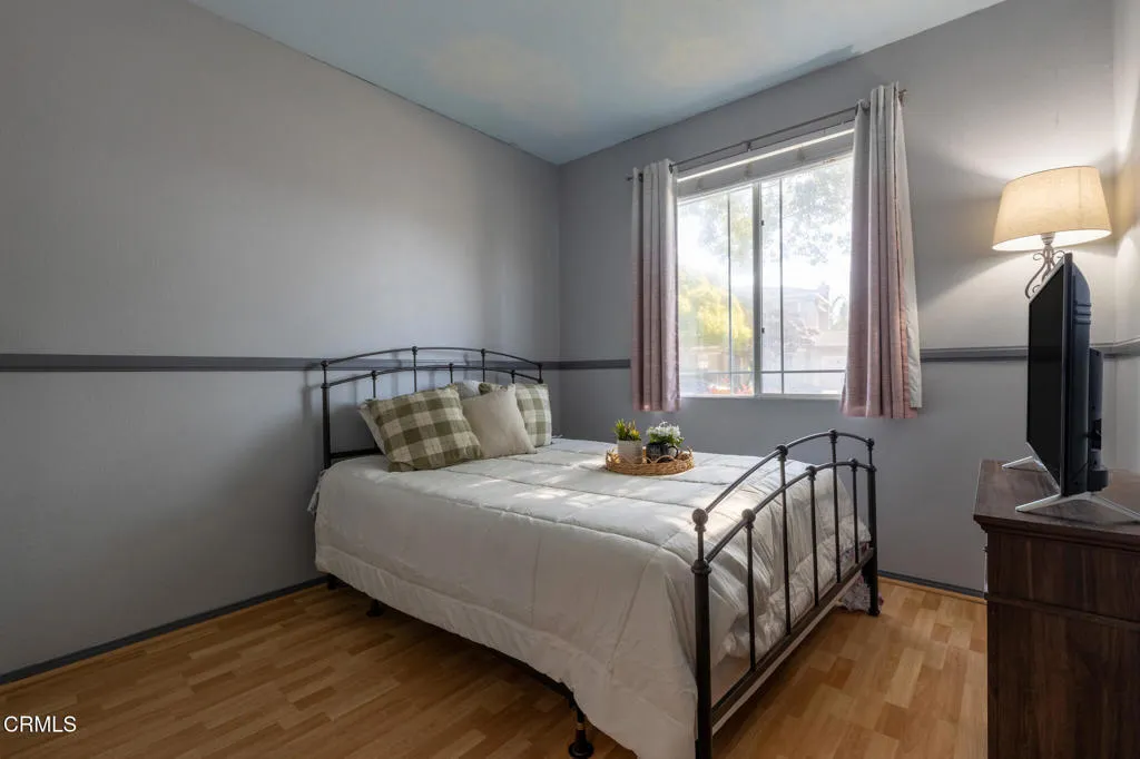 7505 Eisenhower Street, Ventura, California 93003 home-pic-18