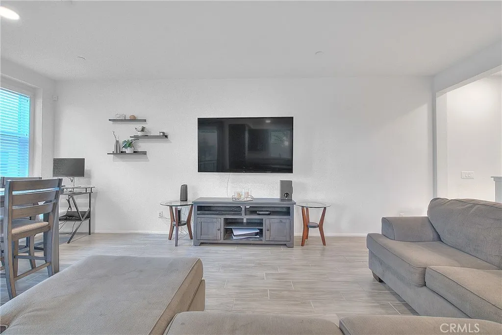 7718 Haywood, Rancho Cucamonga, California 91730 home-pic-7