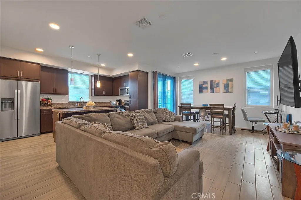 7718 Haywood, Rancho Cucamonga, California 91730 home-pic-3