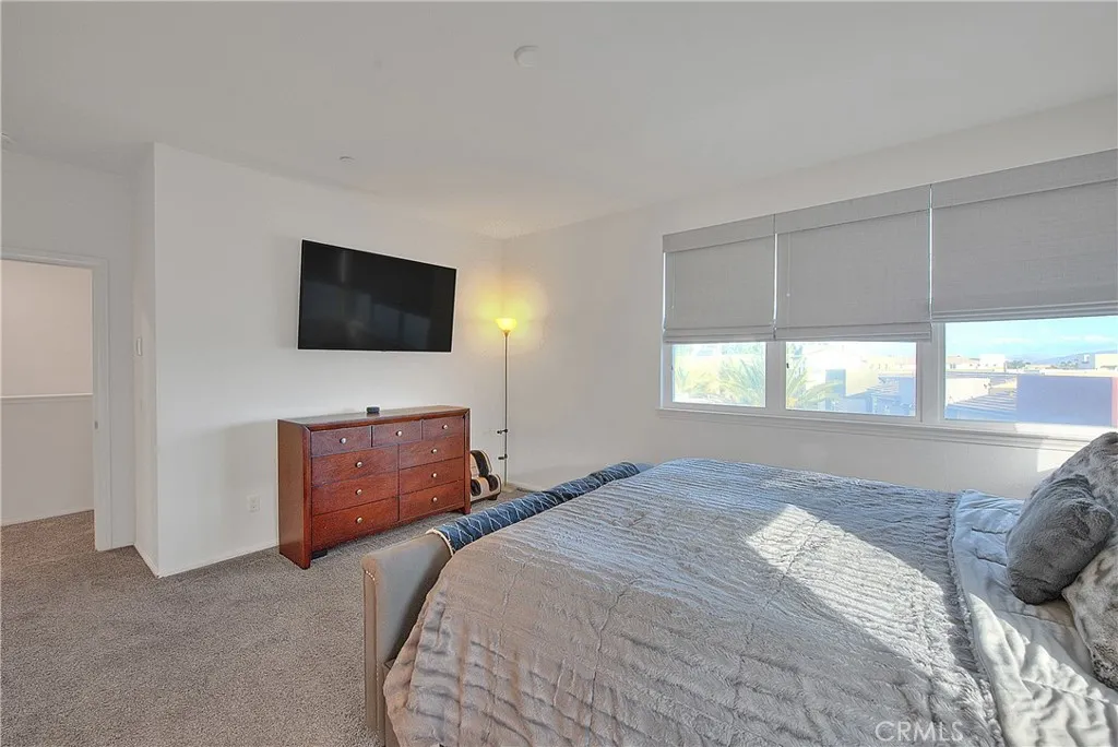 7718 Haywood, Rancho Cucamonga, California 91730 home-pic-19