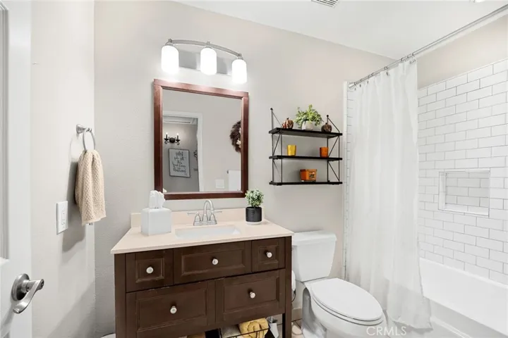 505 S Glenhurst, Anaheim Hills, California 92808