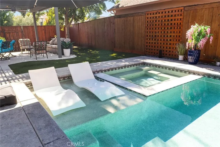 1924 Waxwing Way, Chico, California 95926