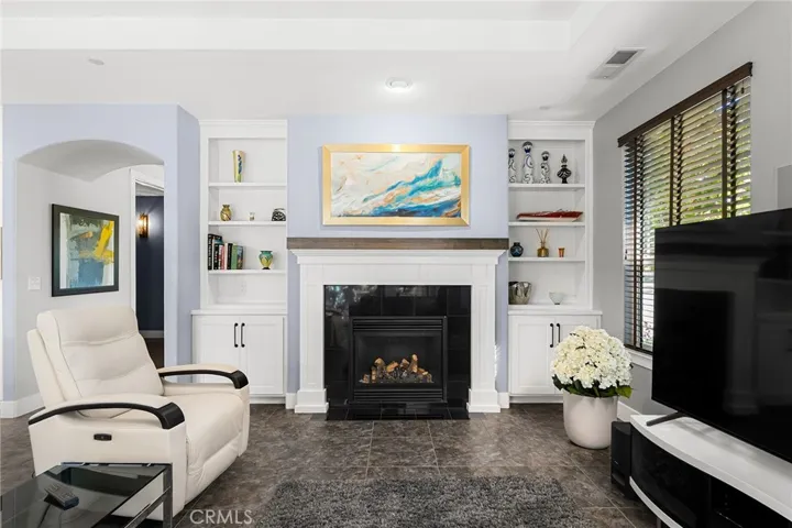 1924 Waxwing Way, Chico, California 95926