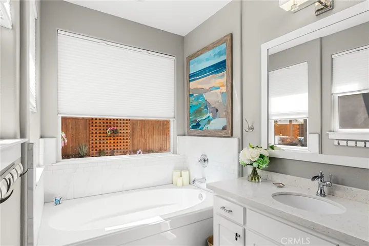 1924 Waxwing Way, Chico, California 95926