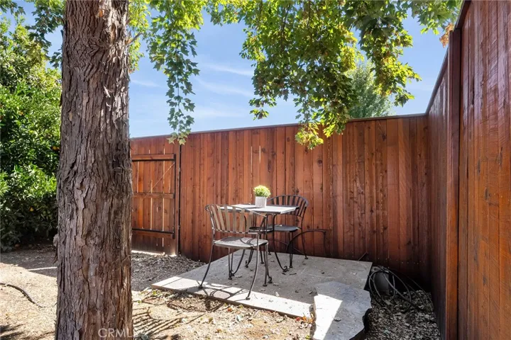 1924 Waxwing Way, Chico, California 95926