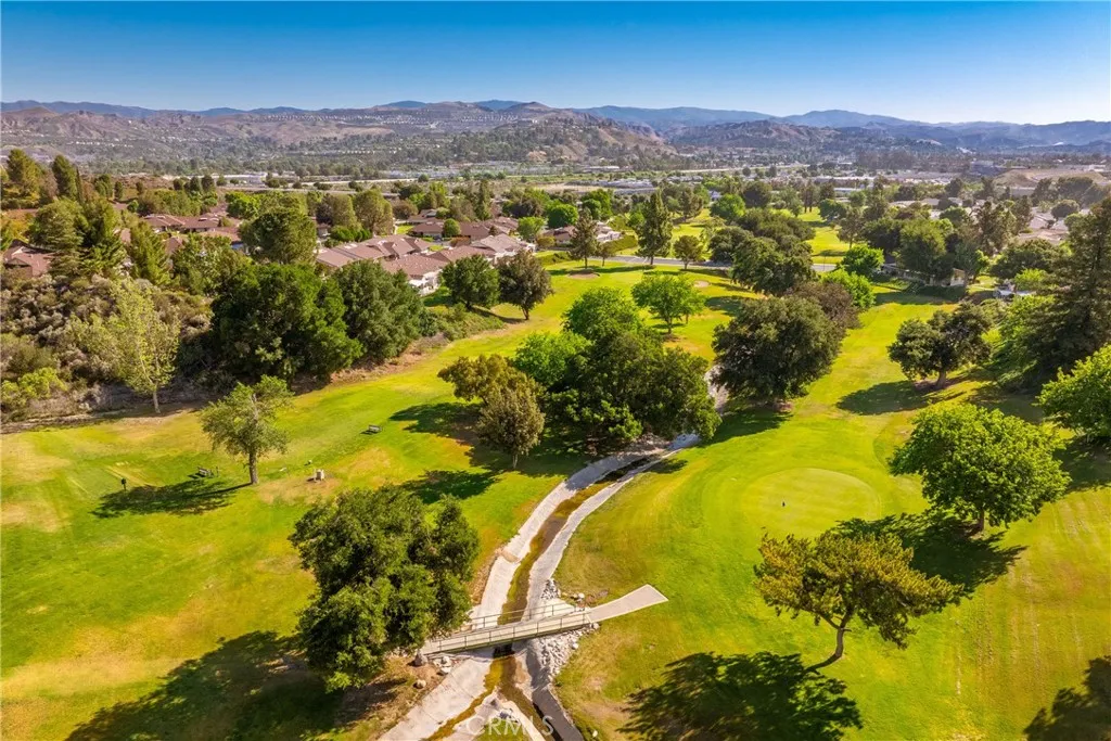 19828 Spanish Oak Drive, Newhall, California 91321 home-pic-37