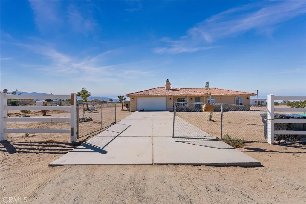 11164 White Road, Victorville, California 92392 home-pic-0