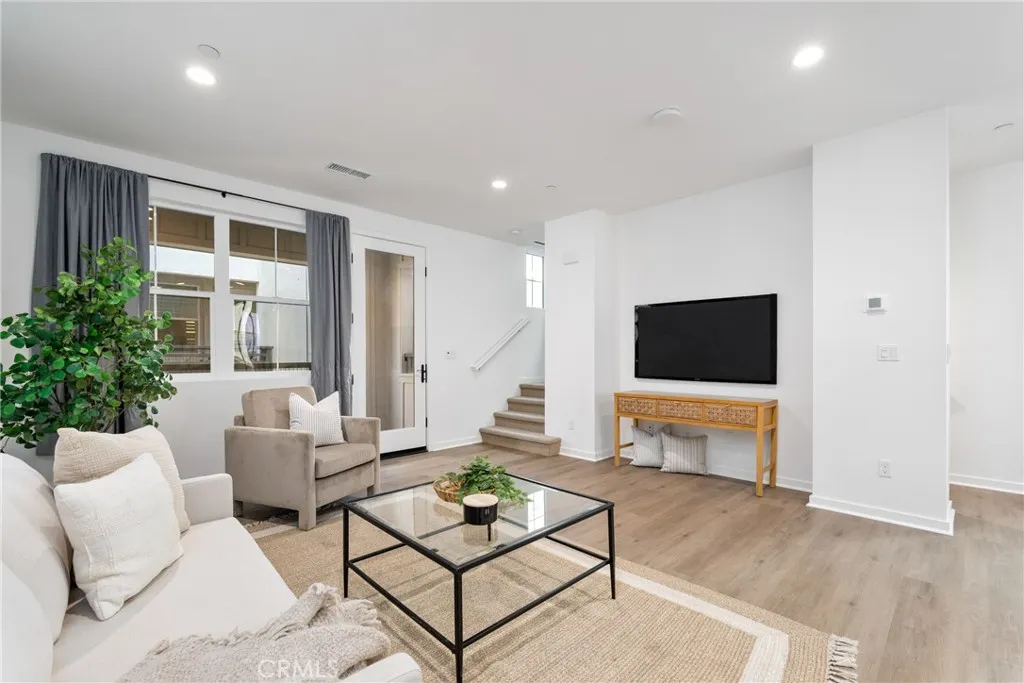 4433 S Grant Paseo, Ontario, California 91762 home-pic-5