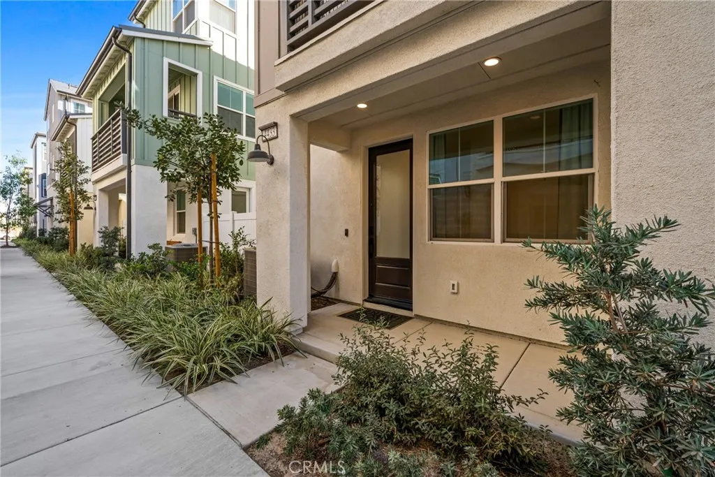 4433 S Grant Paseo, Ontario, California 91762 home-pic-10