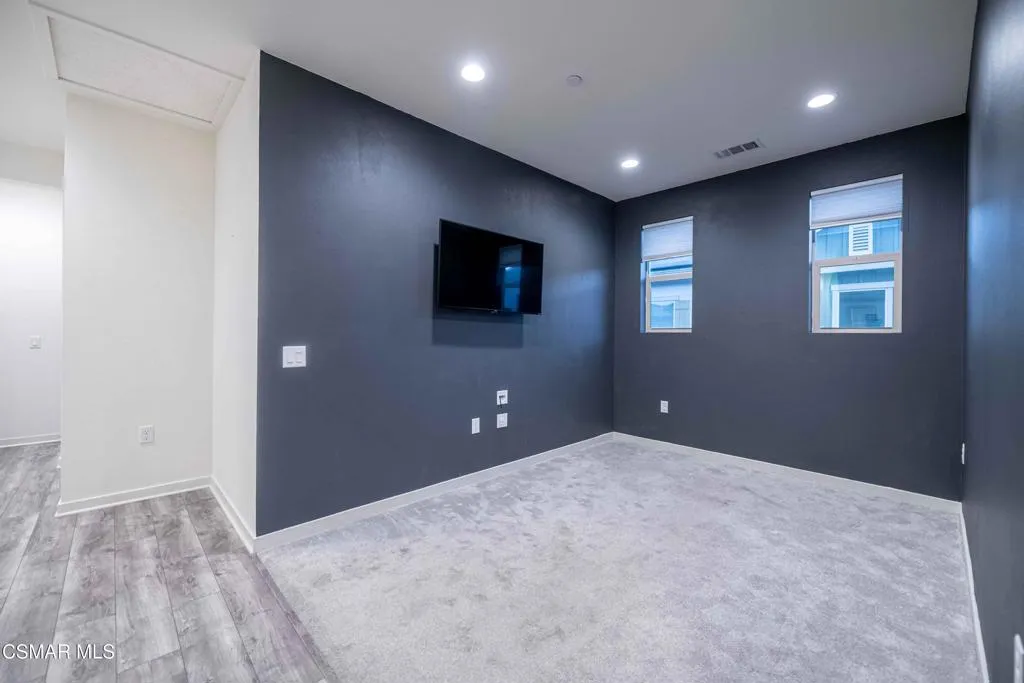 118 Red Brick Drive 1, Simi Valley, California 93065 home-pic-23
