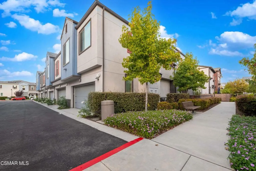 118 Red Brick Drive 1, Simi Valley, California 93065 home-pic-42