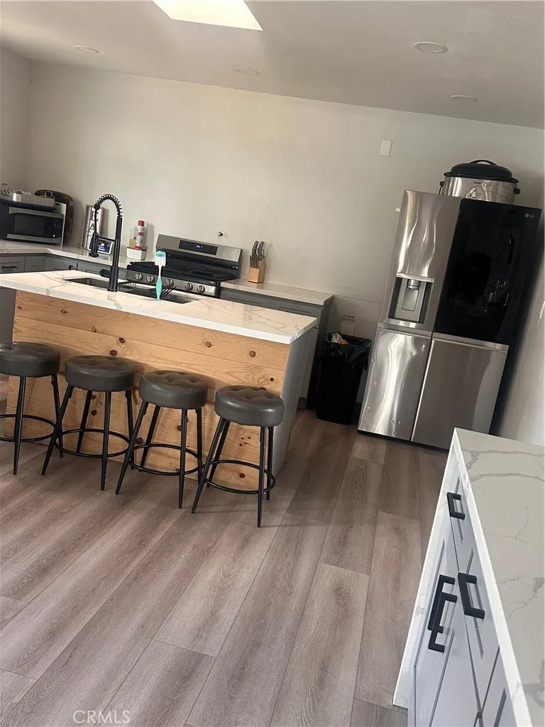 205 W Linfield, Glendora, California 91740 home-pic-2