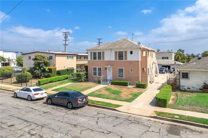 8616 5th Avenue, Inglewood, California 90305