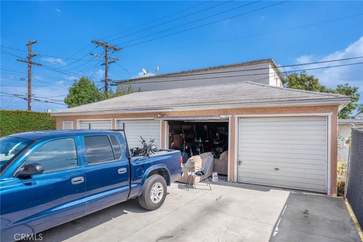 8616 5th Avenue, Inglewood, California 90305