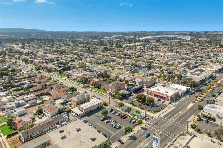 8616 5th Avenue, Inglewood, California 90305