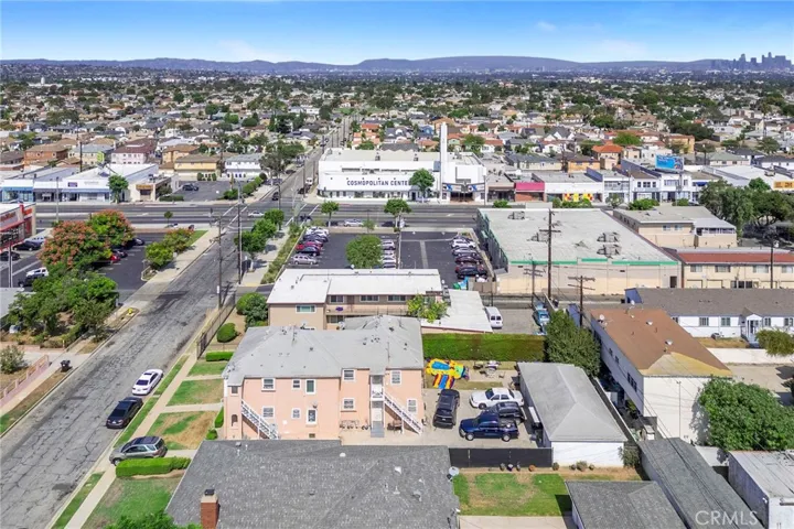8616 5th Avenue, Inglewood, California 90305