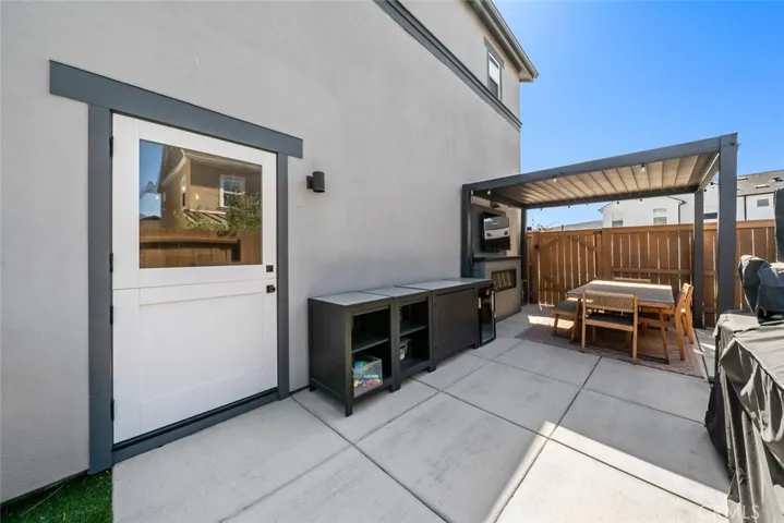 932 Legacy Lane, San Luis Obispo, California 93405