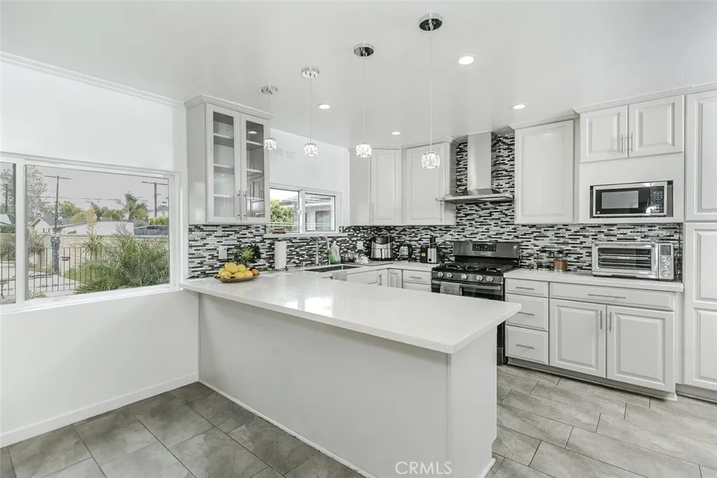 7737 Ethel Avenue, North Hollywood, California 91605 home-pic-11