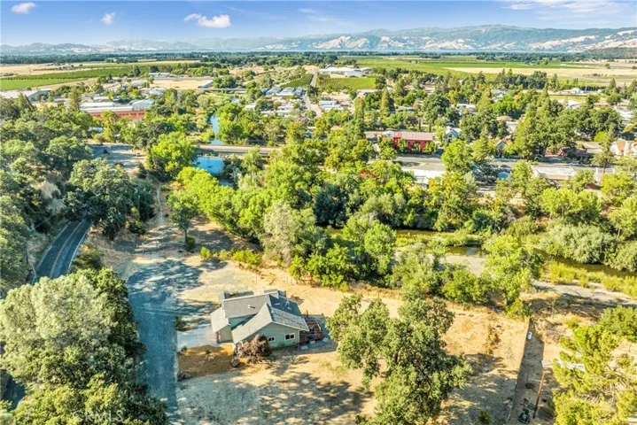 5385 Sabin Road, Kelseyville, California 95451