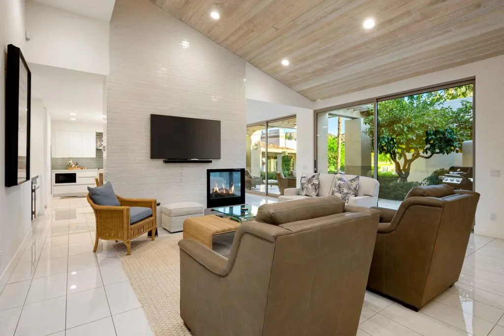 75197 Kavenish Way, Indian Wells, California 92210 home-pic-3