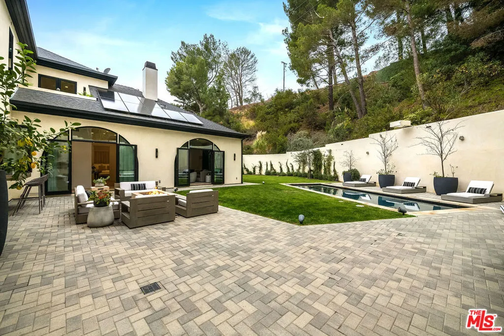 9577 Lime Orchard Road, Beverly Hills, California 90210 home-pic-21