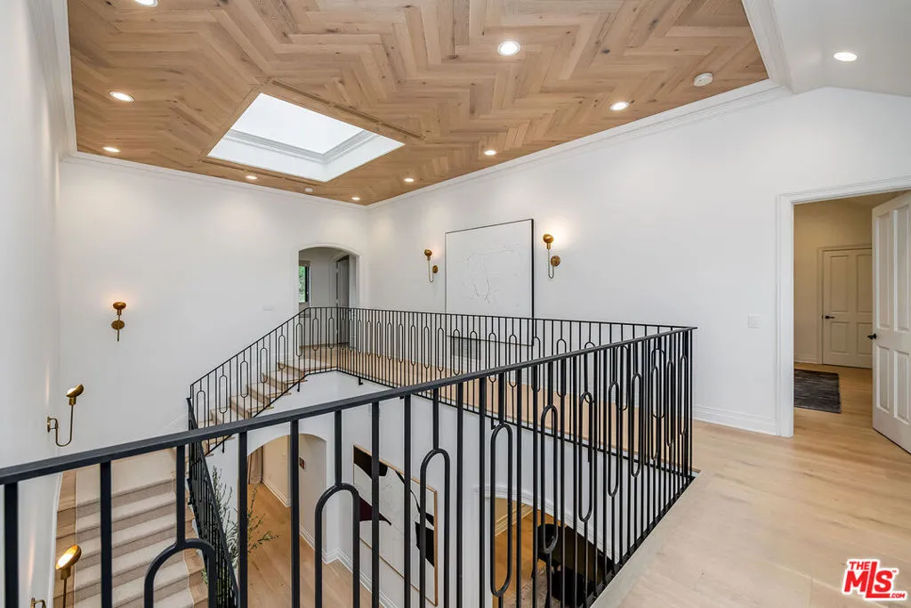 9577 Lime Orchard Road, Beverly Hills, California 90210 home-pic-36