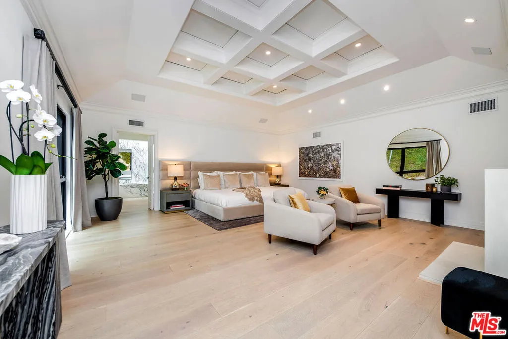 9577 Lime Orchard Road, Beverly Hills, California 90210 home-pic-37