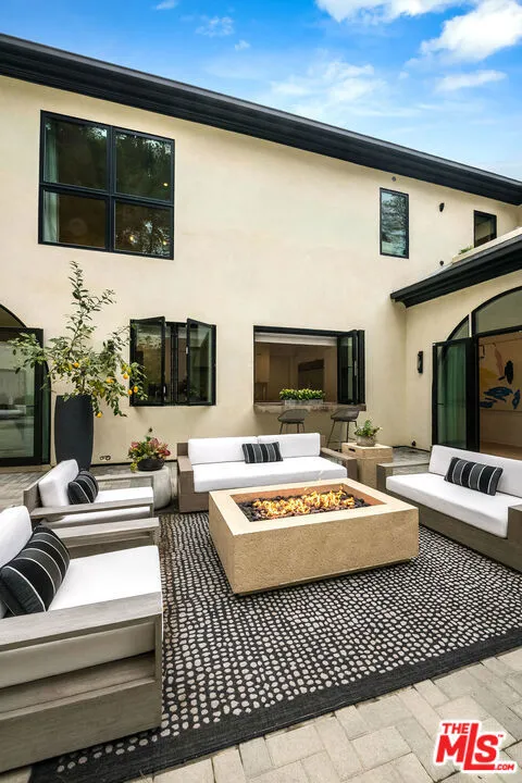 9577 Lime Orchard Road, Beverly Hills, California 90210 home-pic-23