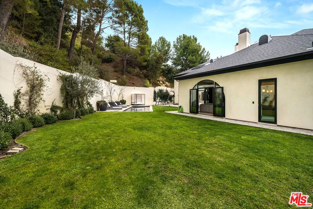 9577 Lime Orchard Road, Beverly Hills, California 90210 home-pic-26